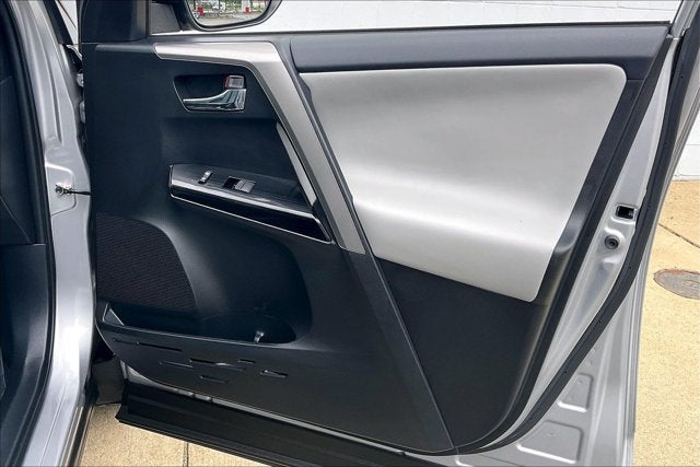 2017 Toyota RAV4 Hybrid Limited