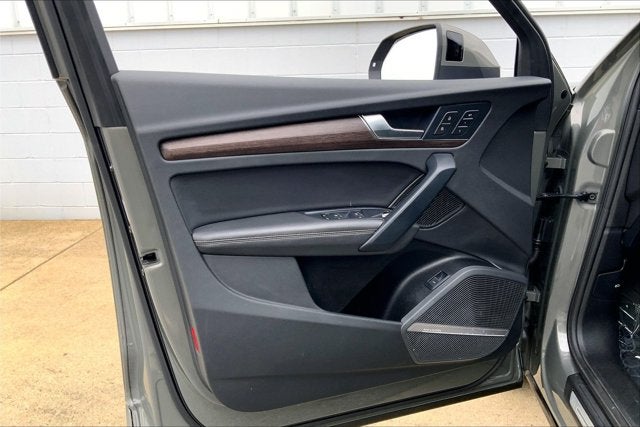 2023 Audi Q5 S line Premium Plus