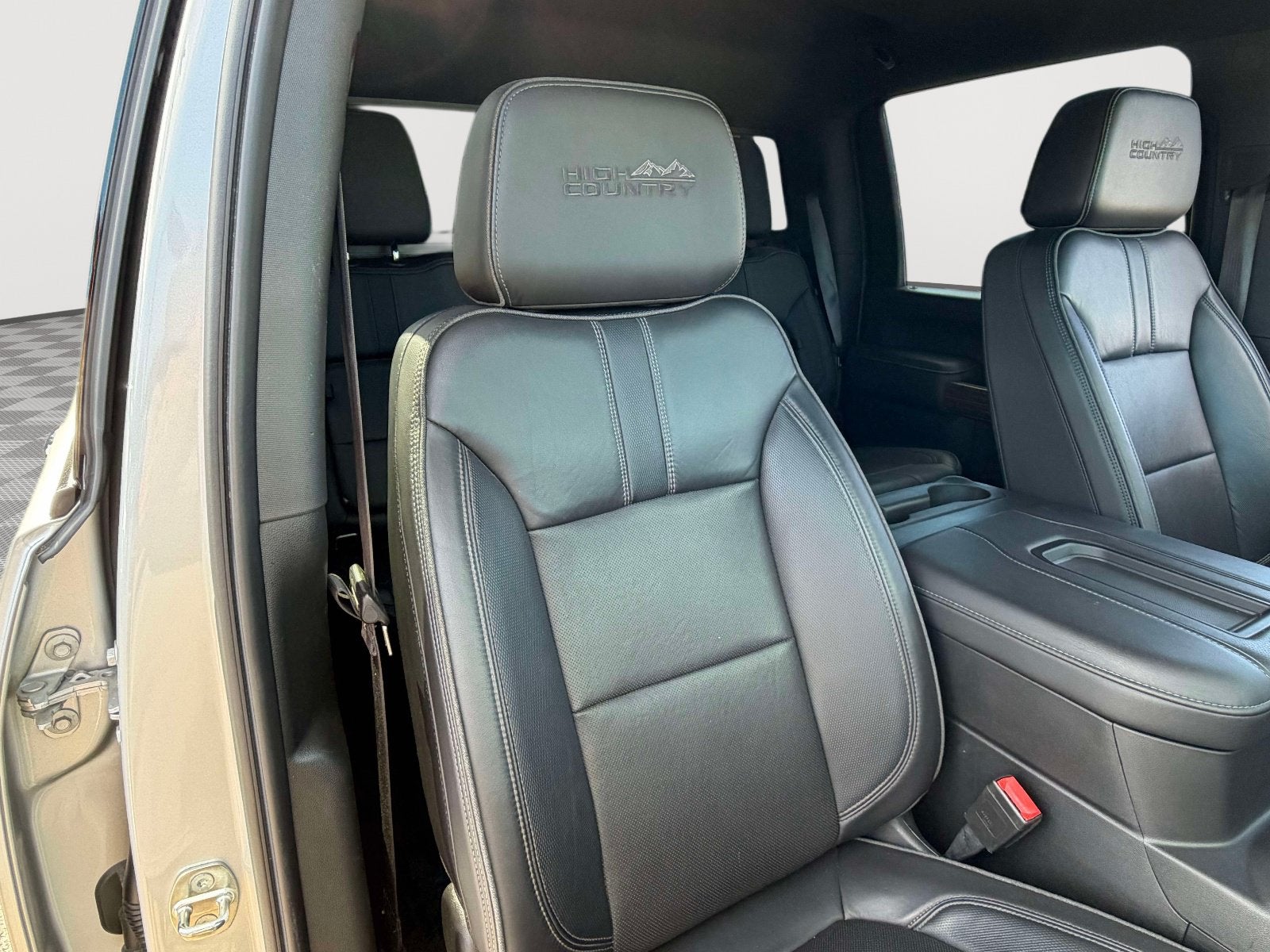 2022 Chevrolet Silverado 3500 HD High Country