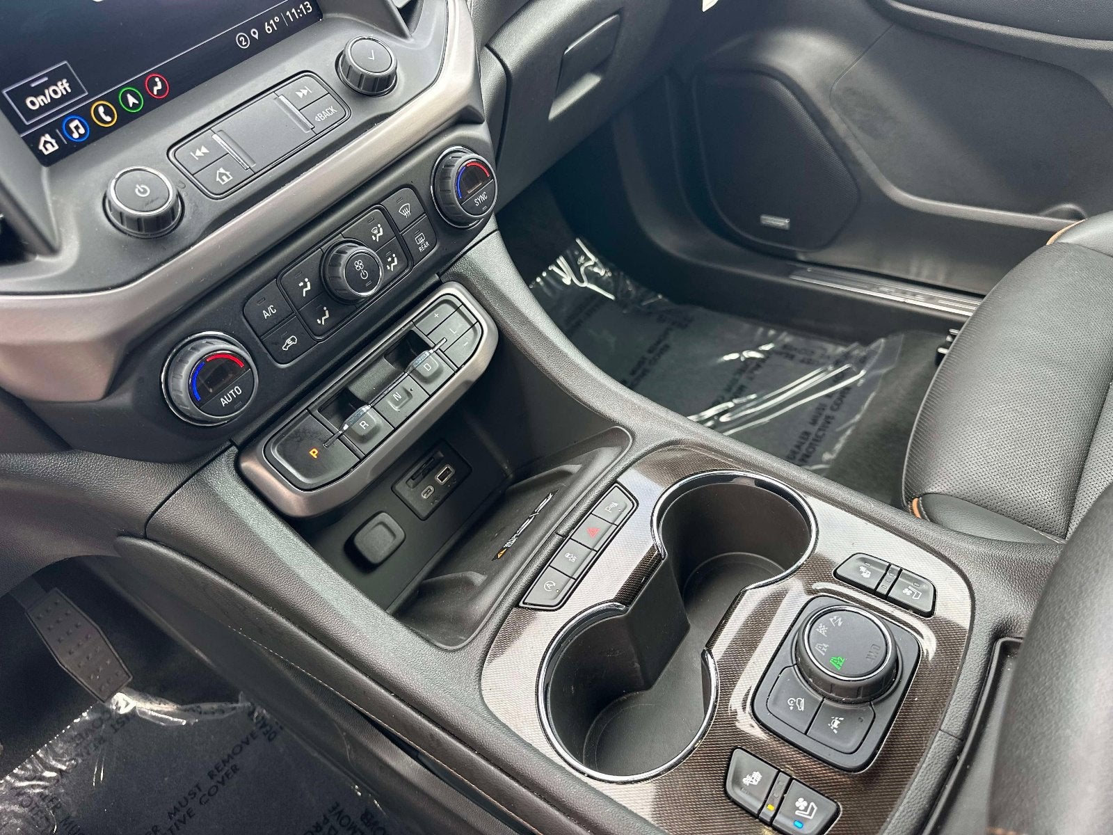 2022 GMC Acadia AT4