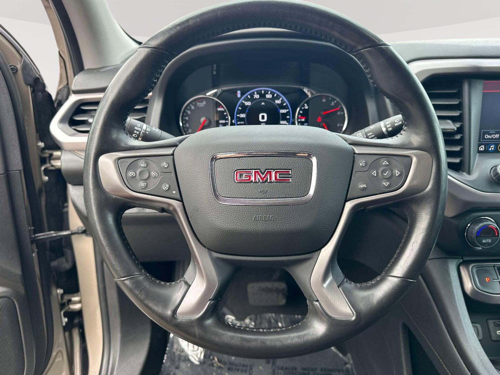 2022 GMC Acadia AT4