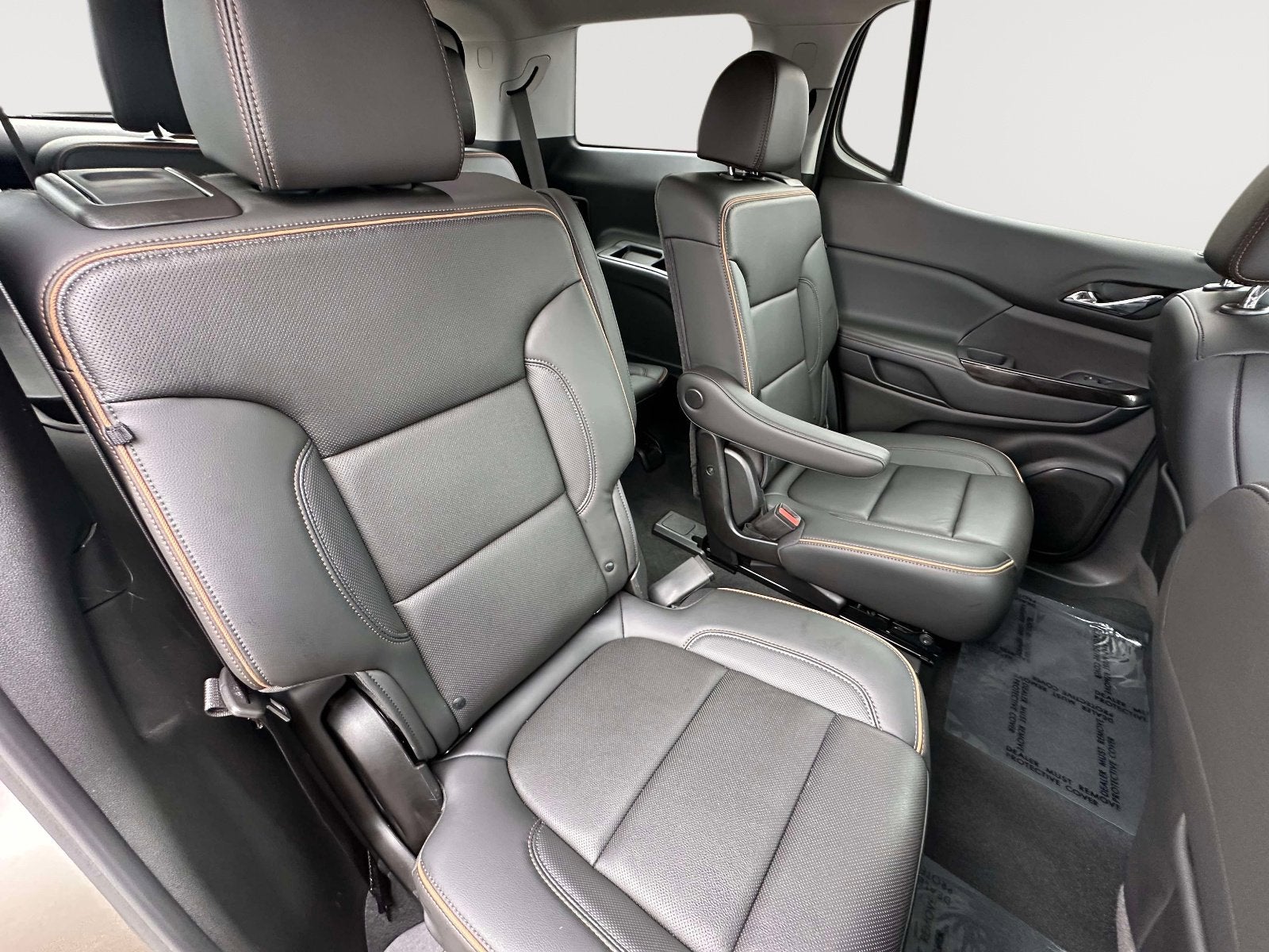 2022 GMC Acadia AT4