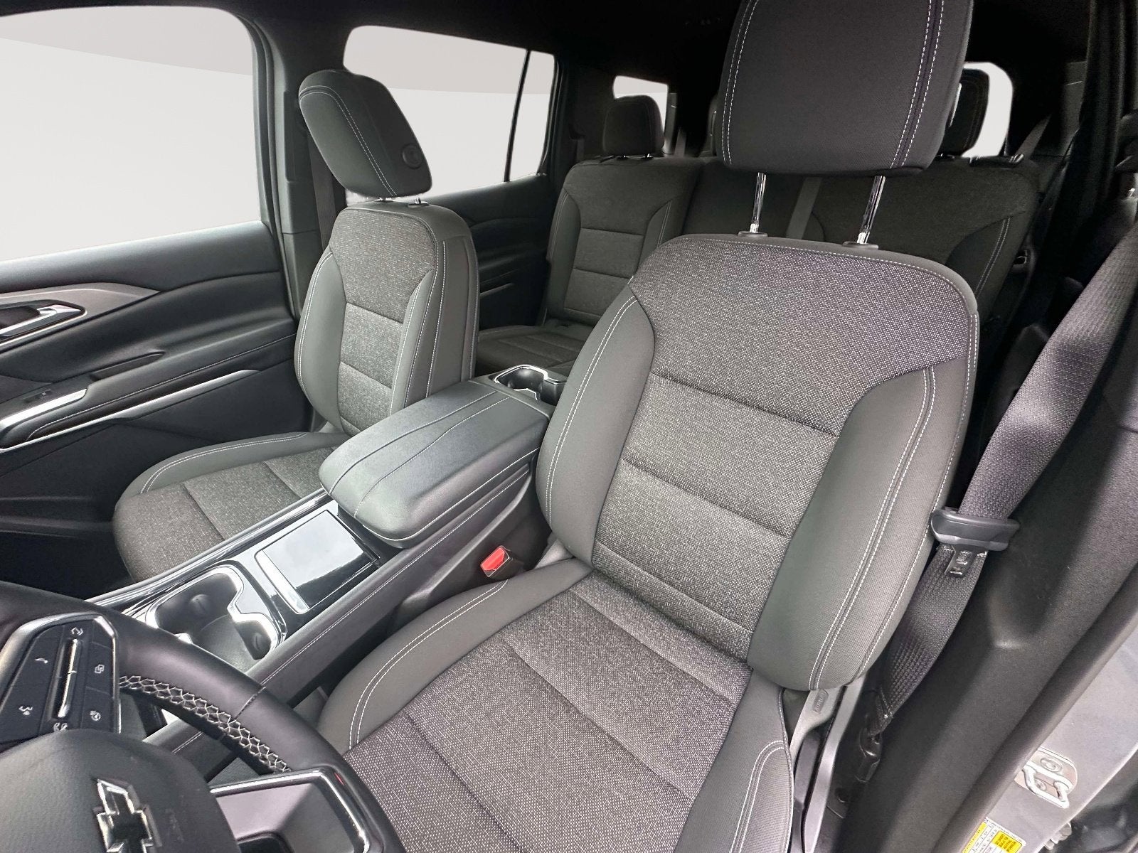 2024 Chevrolet Traverse LS