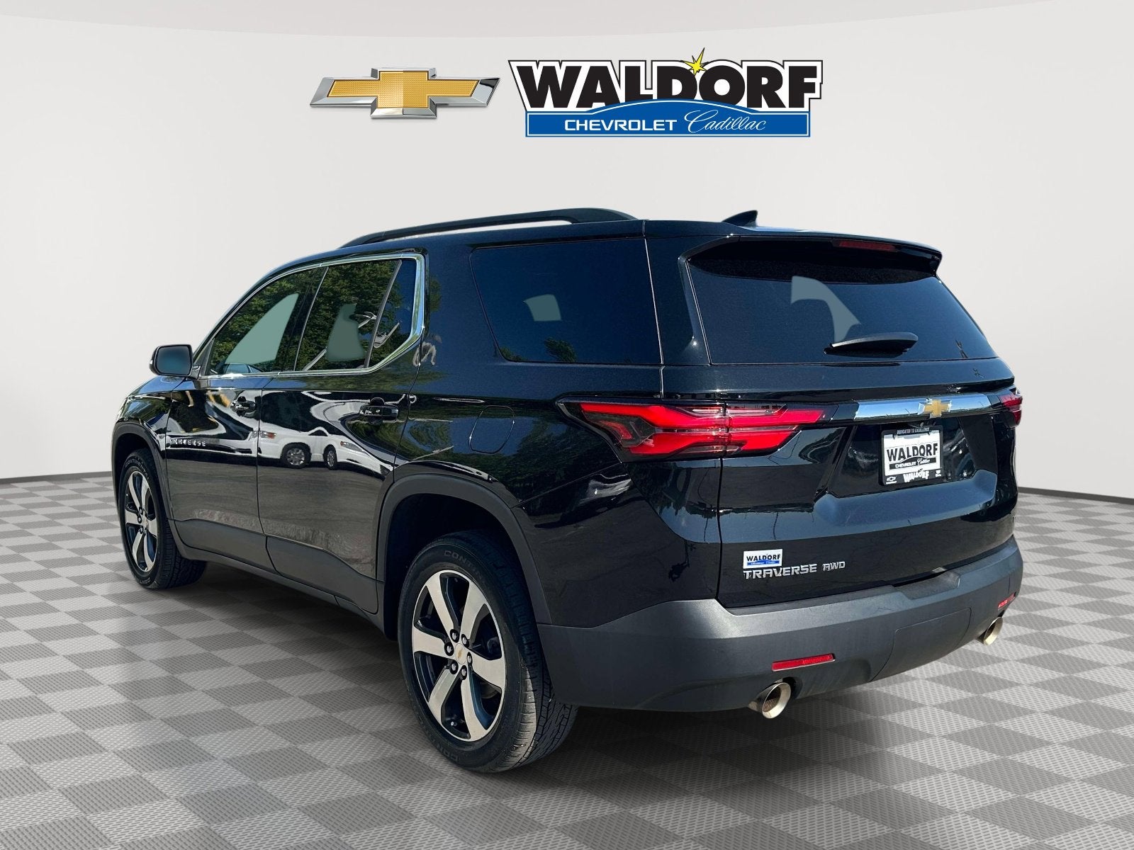 2023 Chevrolet Traverse LT Leather