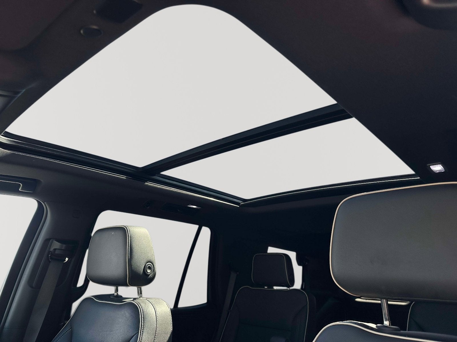 2022 Chevrolet Tahoe Premier