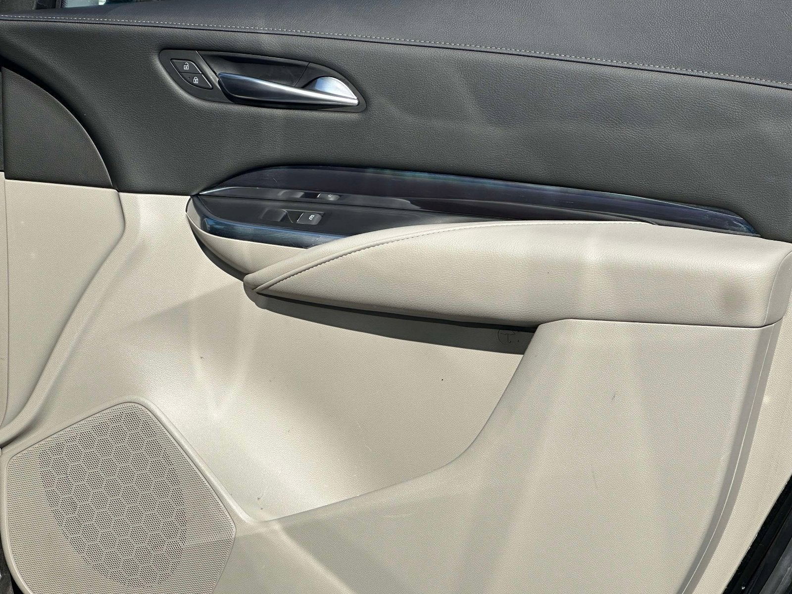 2020 Cadillac XT4 Luxury