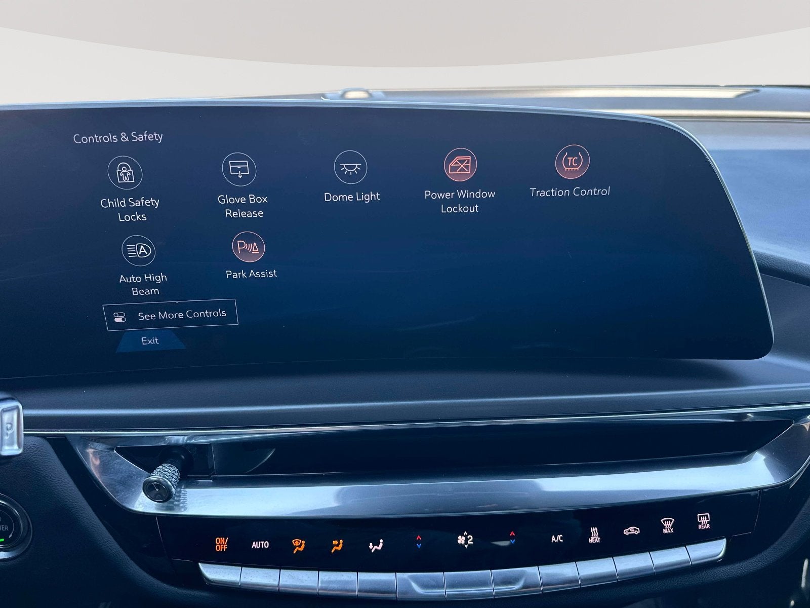 2024 Cadillac LYRIQ Tech