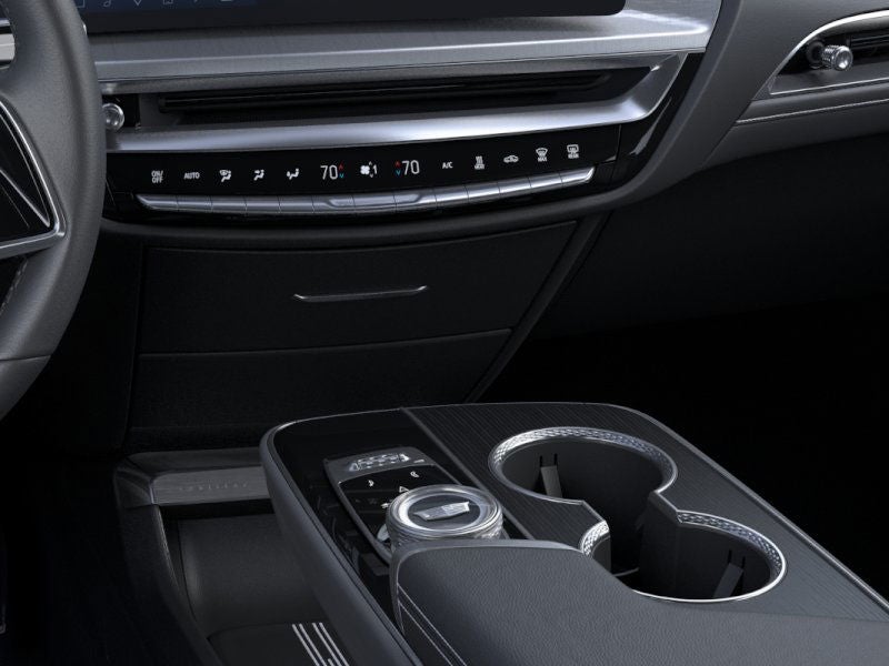 2025 Cadillac LYRIQ Luxury 2