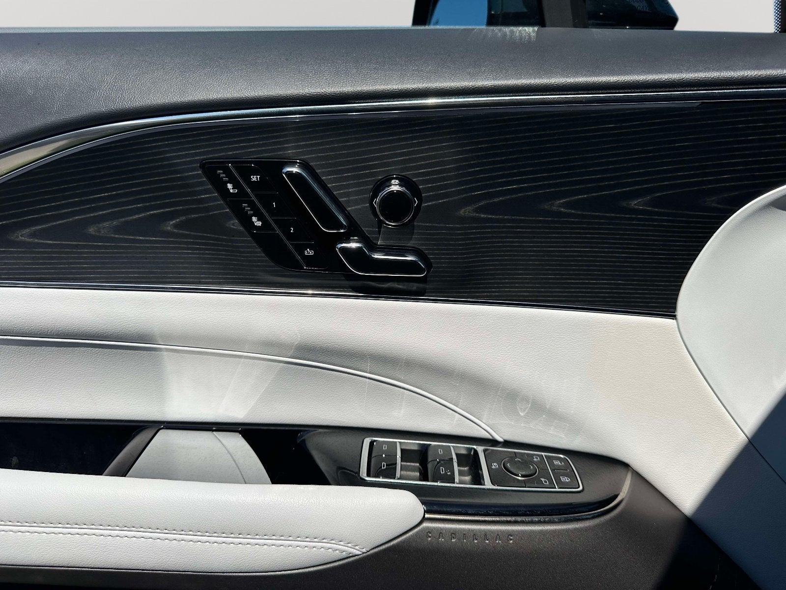2024 Cadillac LYRIQ Sport 1