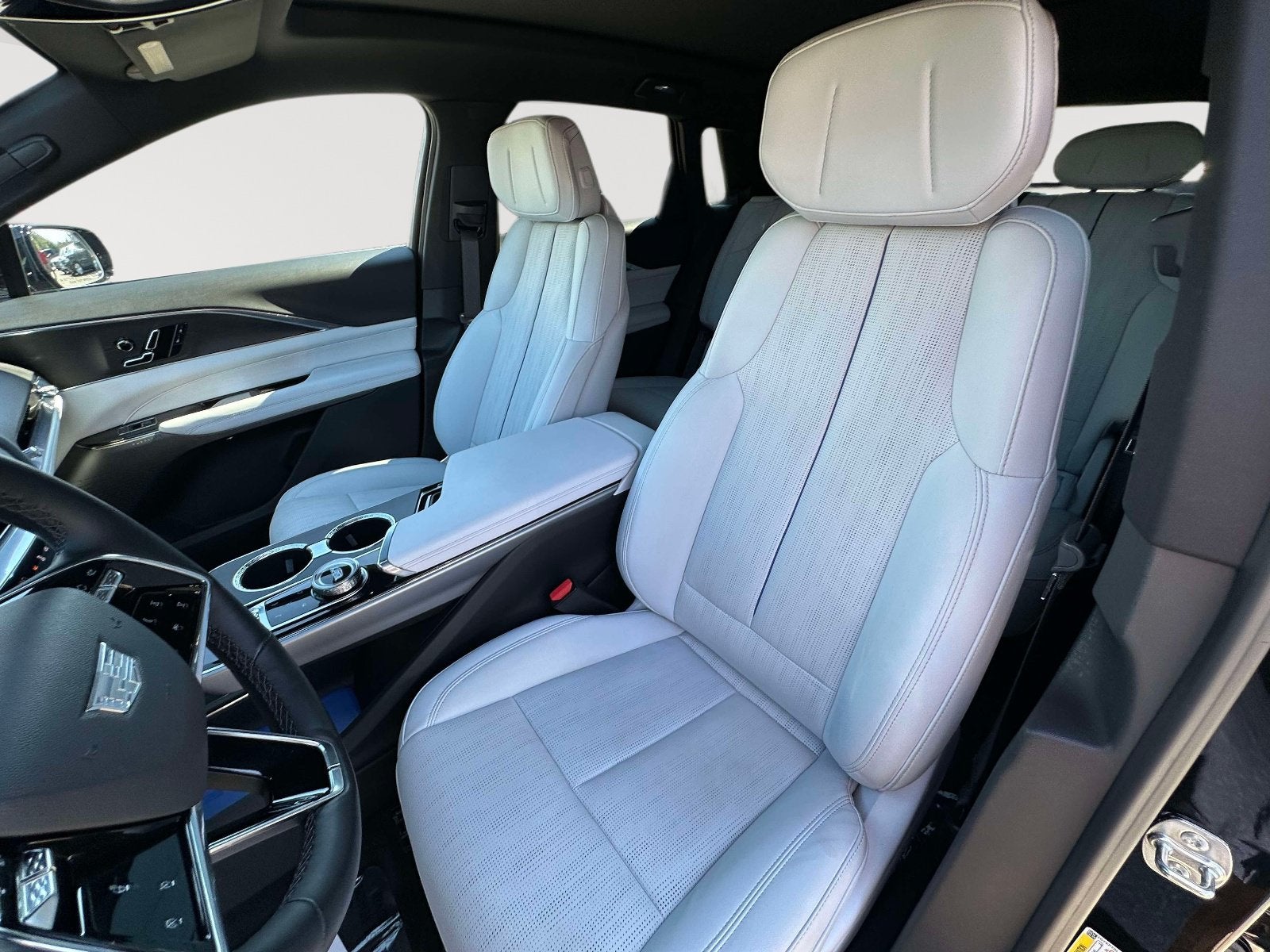 2024 Cadillac LYRIQ Sport 1