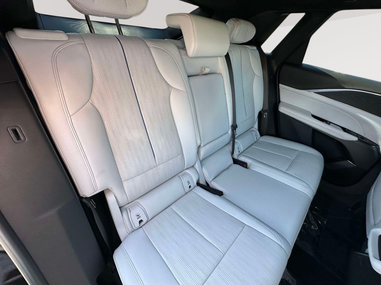 2024 Cadillac LYRIQ Sport 1