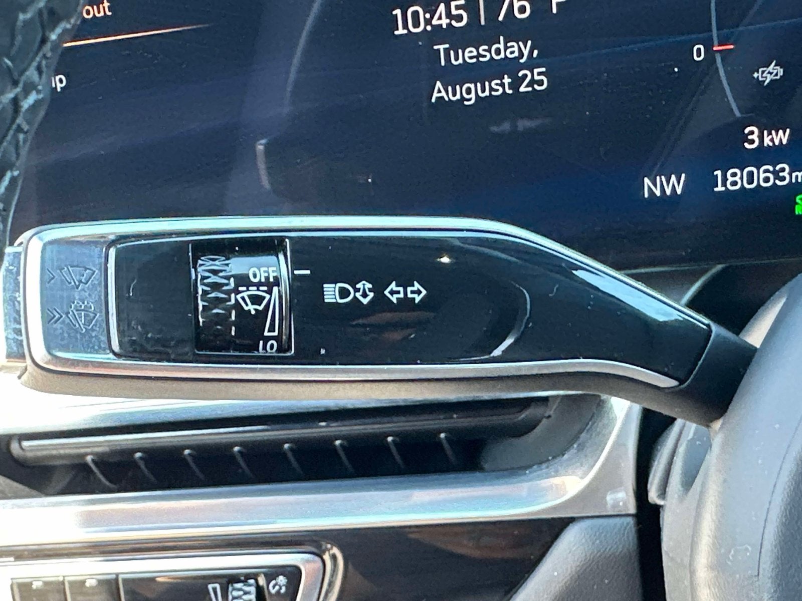 2024 Cadillac LYRIQ Sport 2