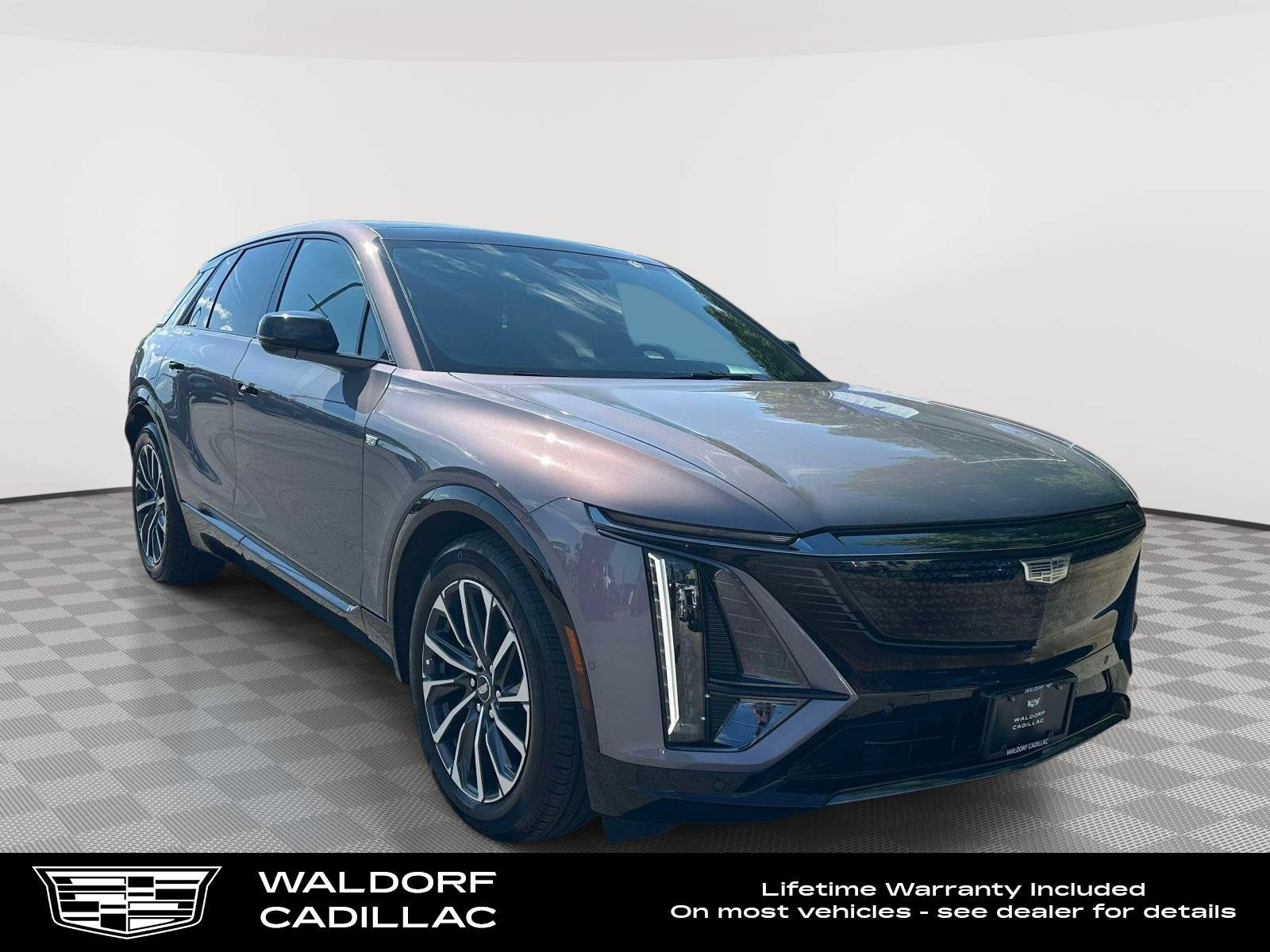 2024 Cadillac LYRIQ Sport 2