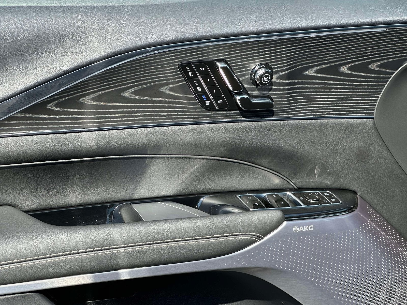 2024 Cadillac LYRIQ Sport 2