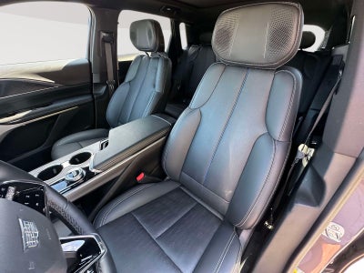 2024 Cadillac LYRIQ Sport 2