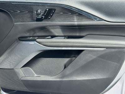 2024 Cadillac LYRIQ Sport 2