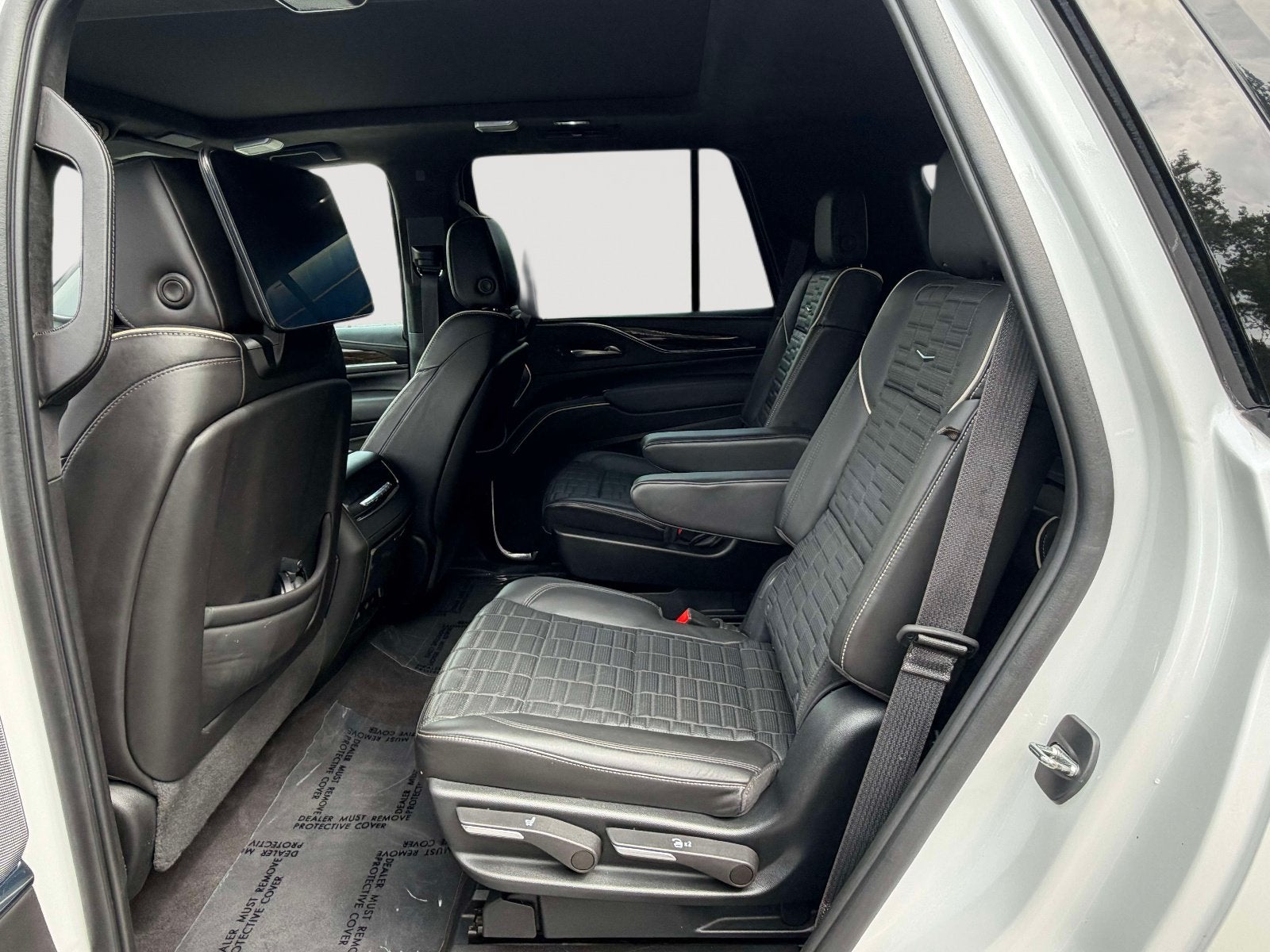 2023 Cadillac Escalade 4WD Sport Platinum