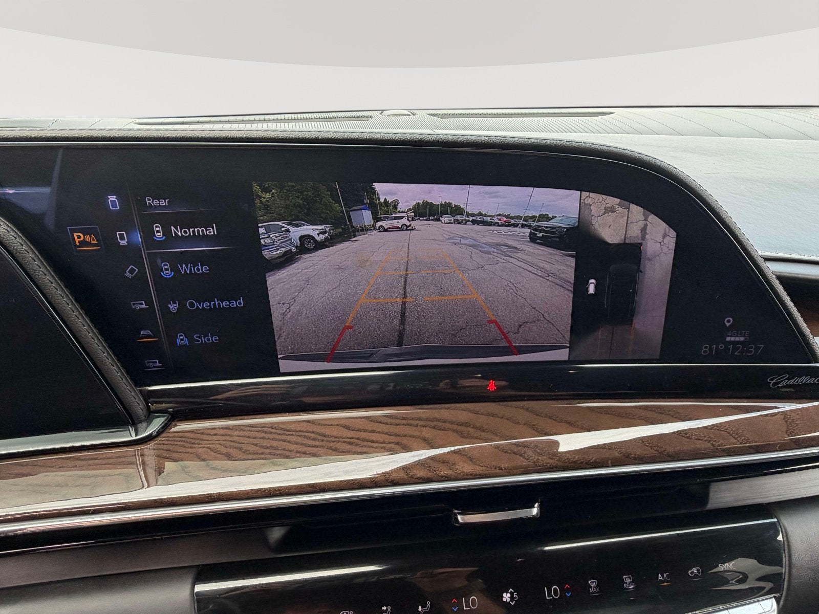 2023 Cadillac Escalade 4WD Sport Platinum