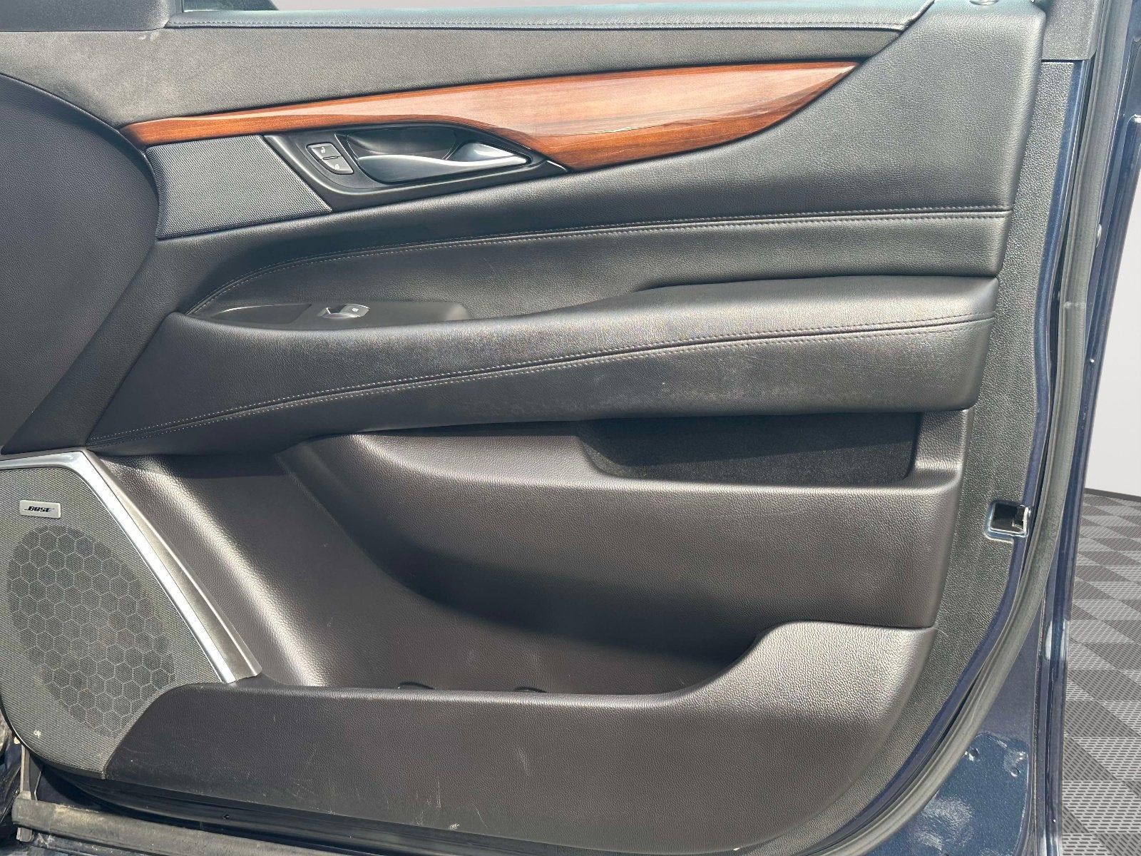2020 Cadillac Escalade ESV Premium Luxury