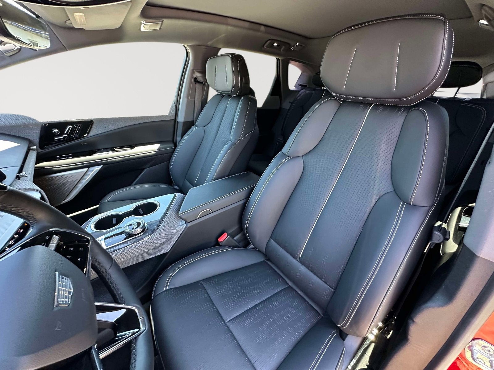 2025 Cadillac OPTIQ Sport 2