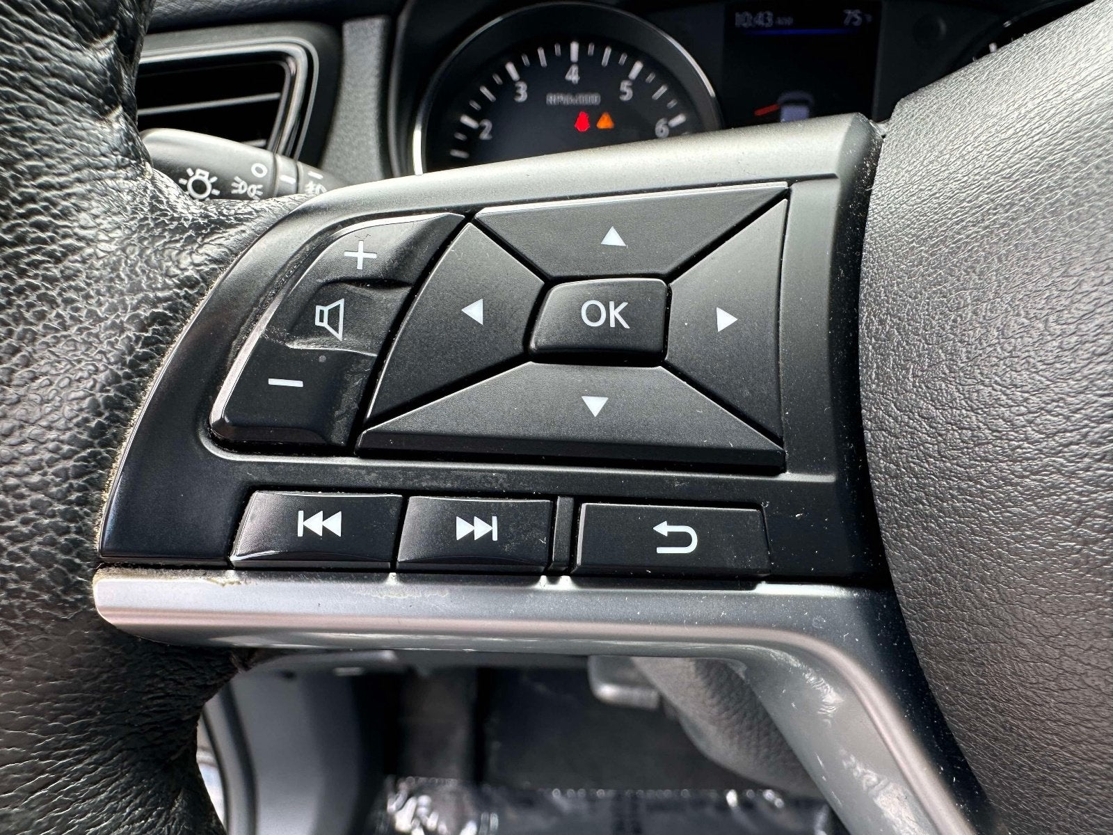 2020 Nissan Rogue SL