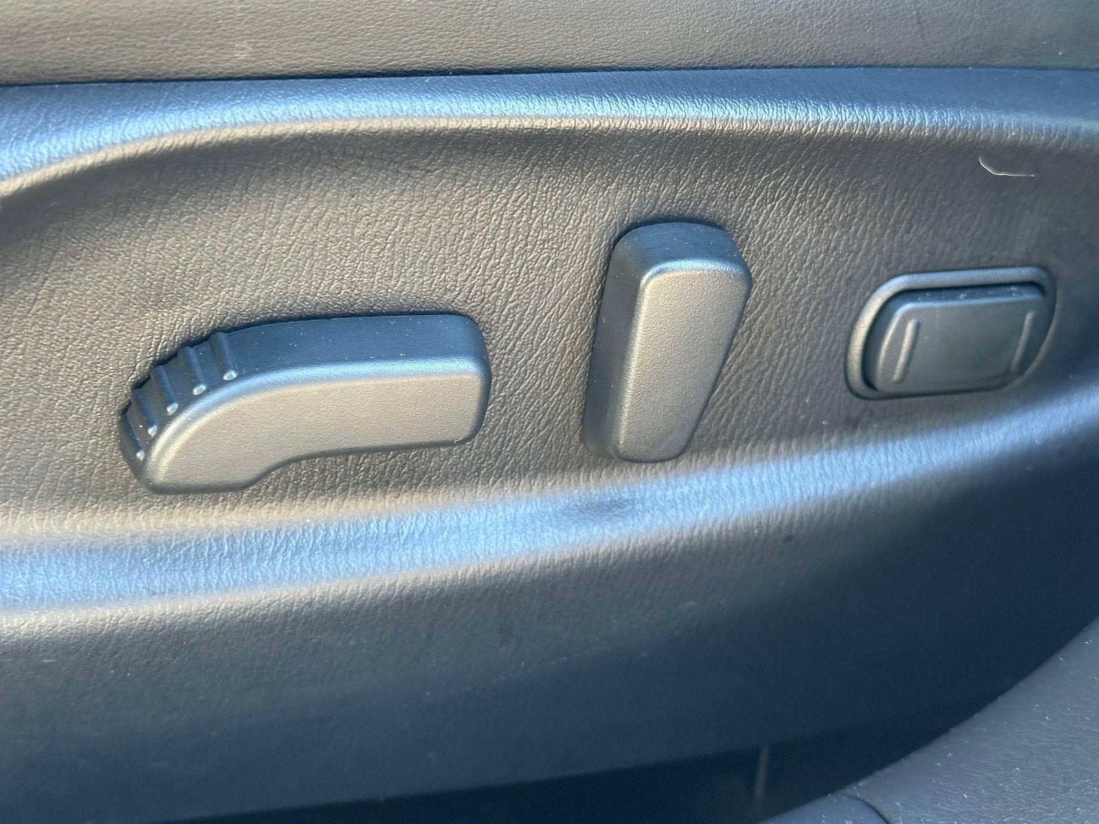 2017 INFINITI Q70 3.7