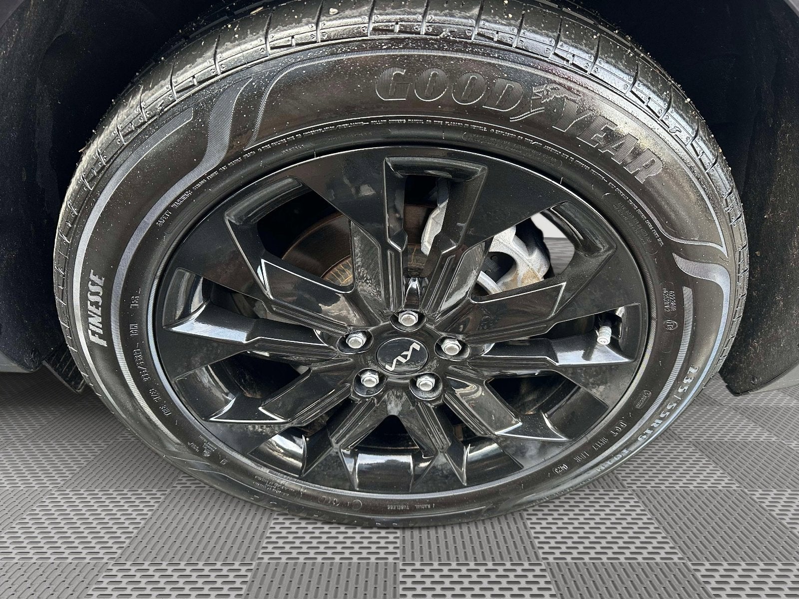 2024 Kia Carnival SX