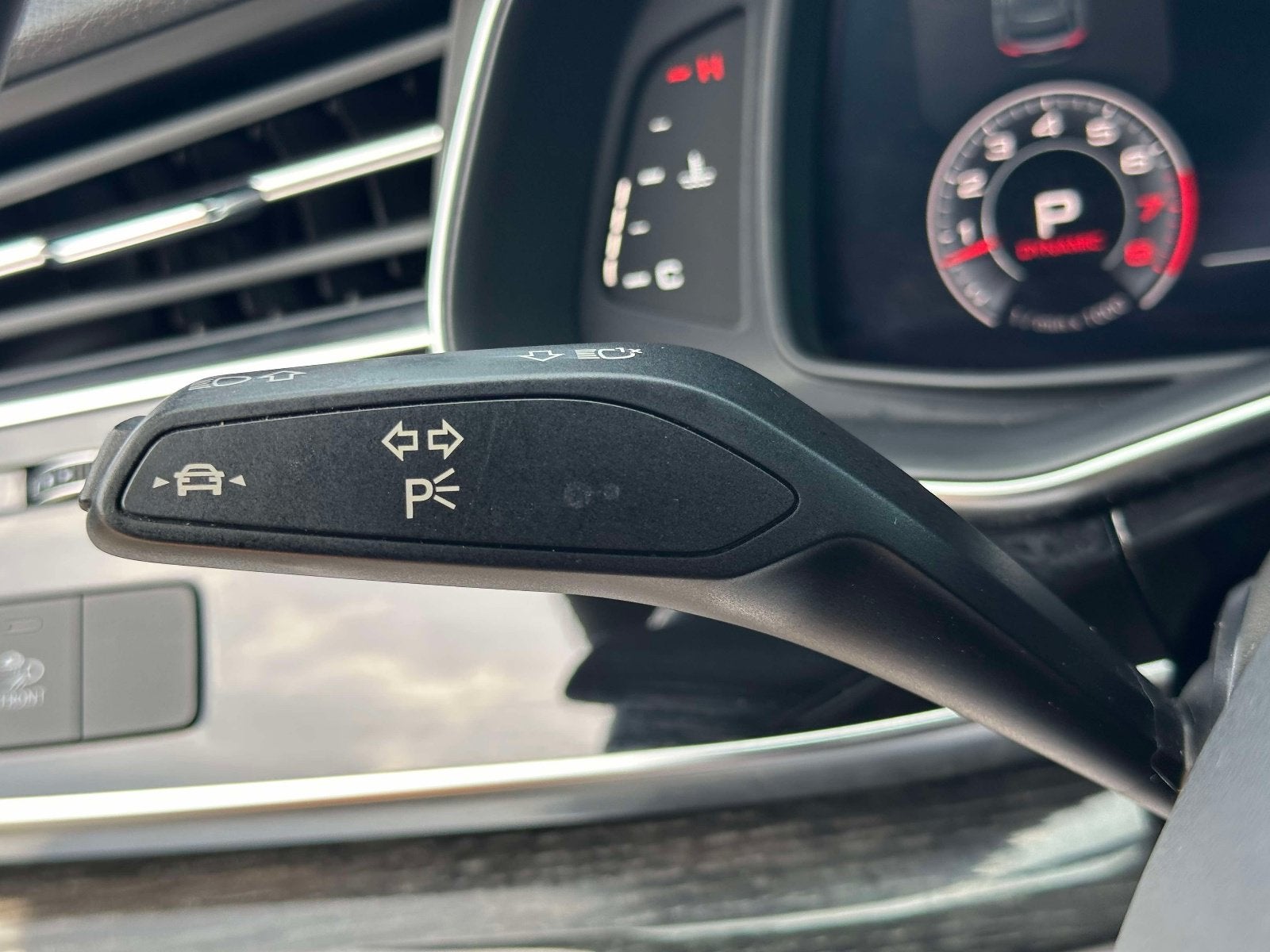 2020 Audi Q8 Premium Plus