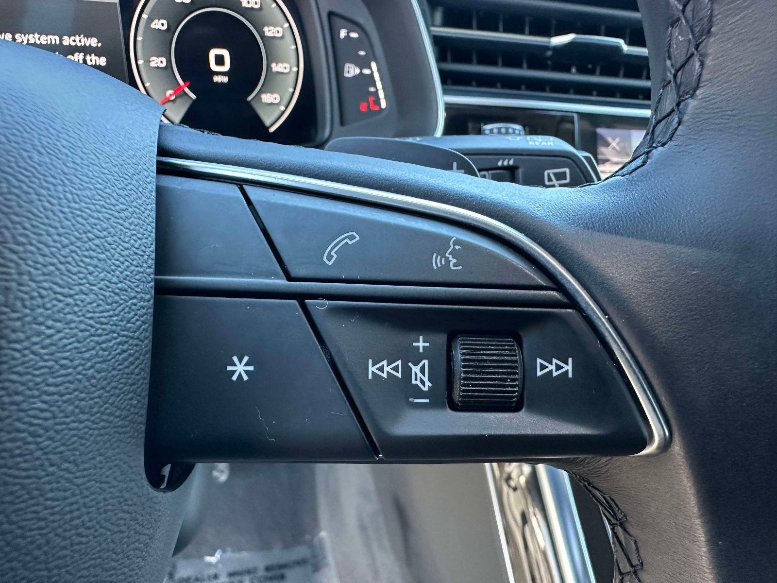 2022 Audi Q7 Premium Plus