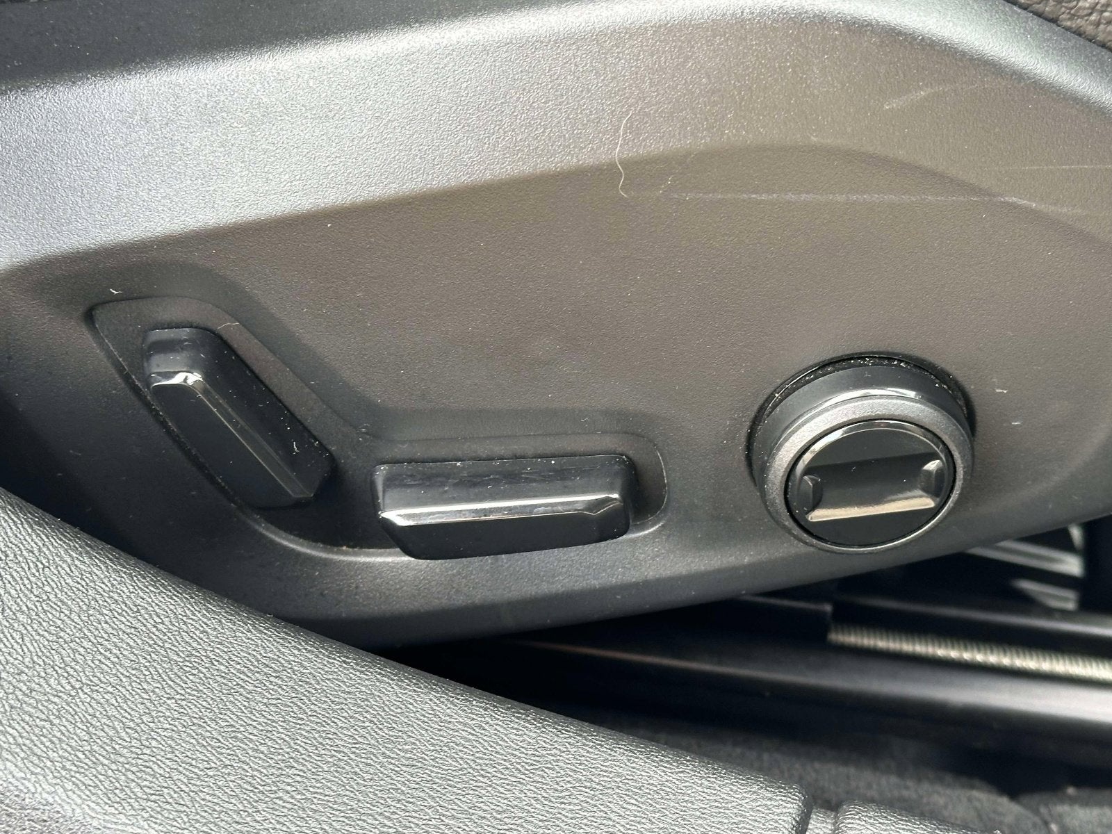 2021 Volvo V60 Cross Country Base